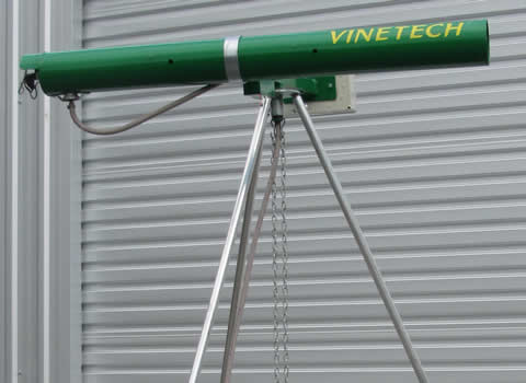 Vinetech Birdscarer